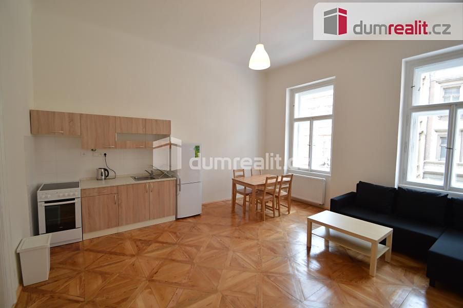 Pronájem bytu 2+kk 42 m² – fotografie 3