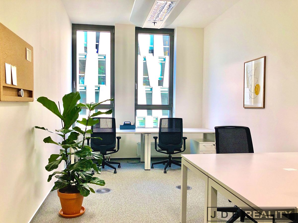 Pronájem kanceláře 60 m² – fotografie 2