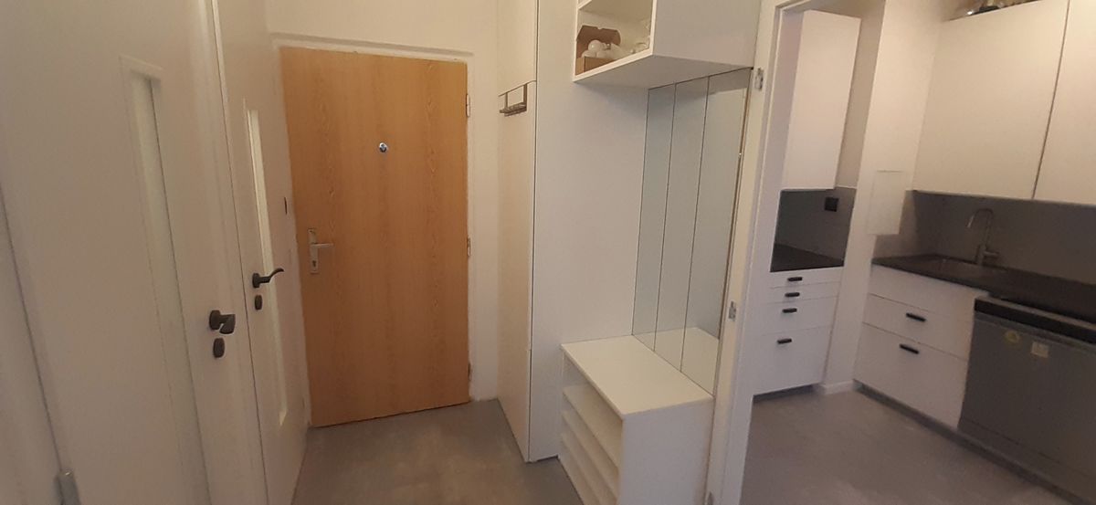 Pronájem bytu 2+kk 42 m² – fotografie 3