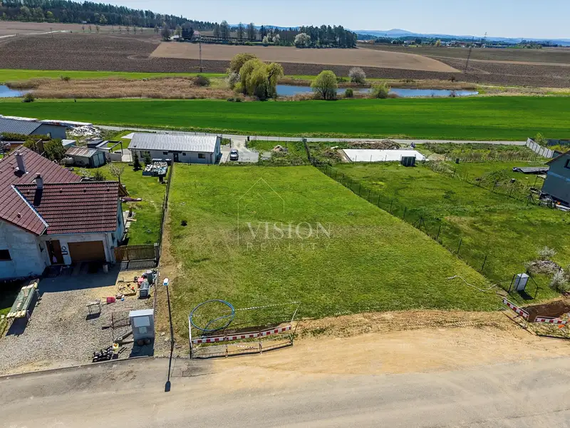 Prodej stavebního pozemku 1233 m², Dobev – náhled fotky 2