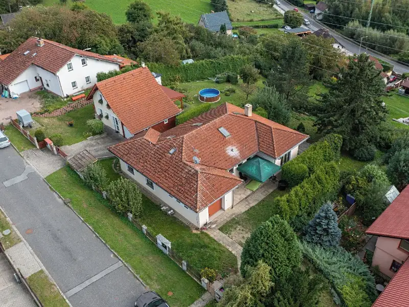 Prodej rodinného domu 238 m², pozemek 1164 m², Turnov – náhled fotky 3