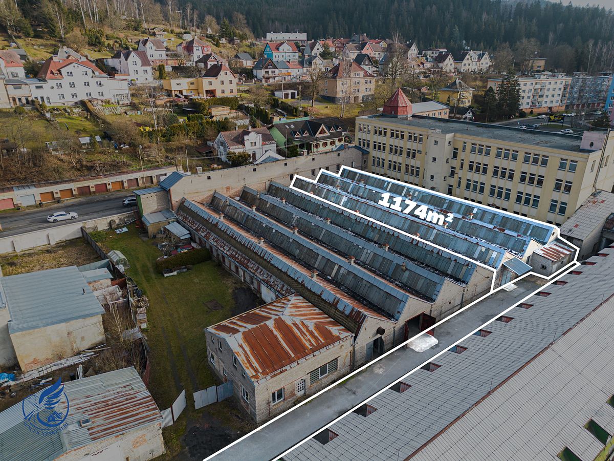 Prodej skladového prostoru 1174 m²