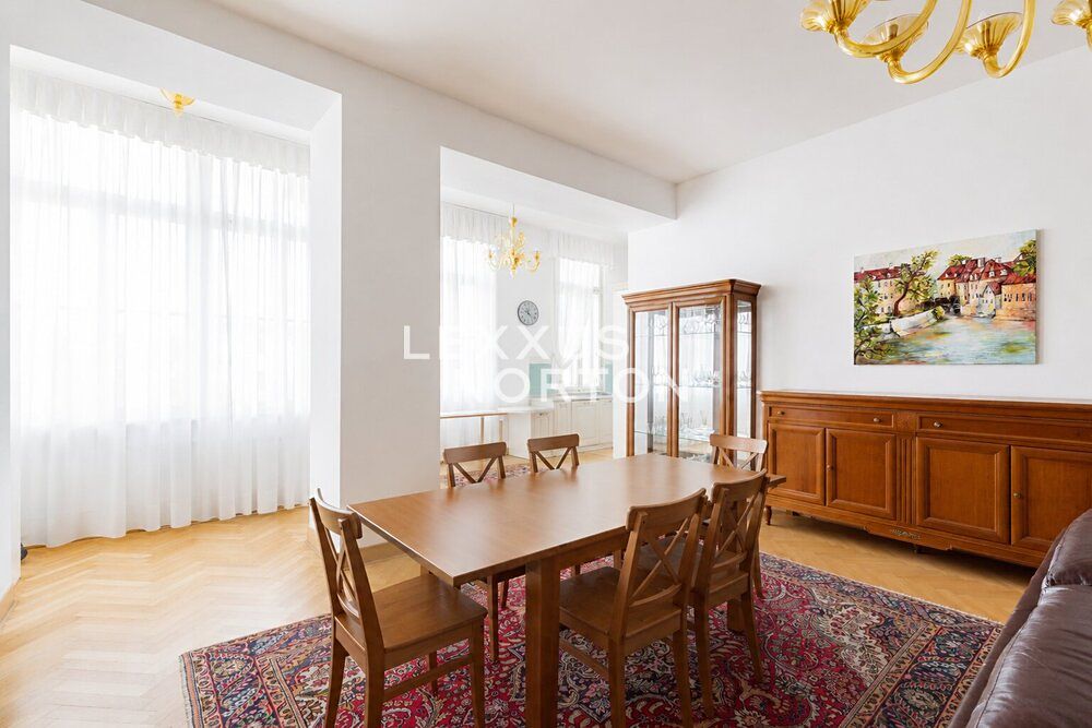 Pronájem bytu atypický 110 m² – fotografie 3
