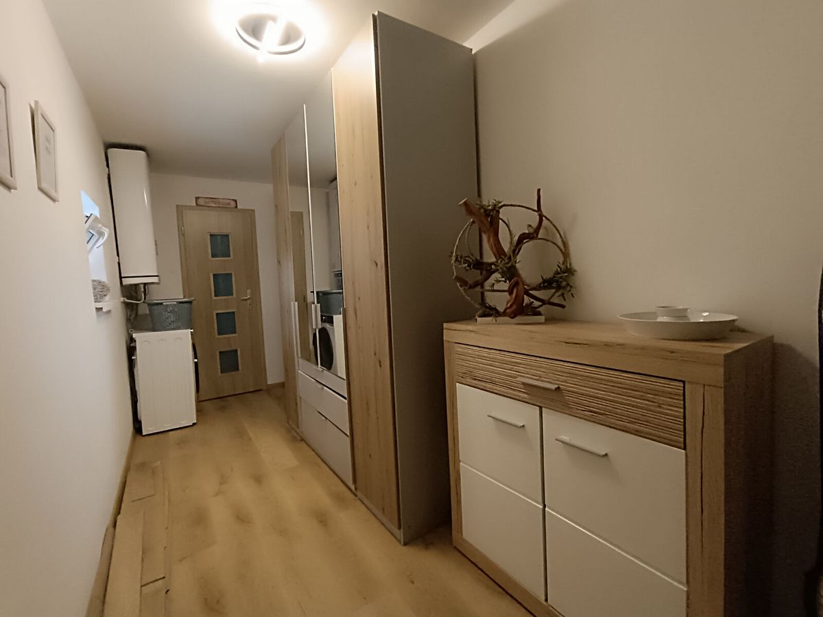 Pronájem bytu 2+kk 60 m² – fotografie 3