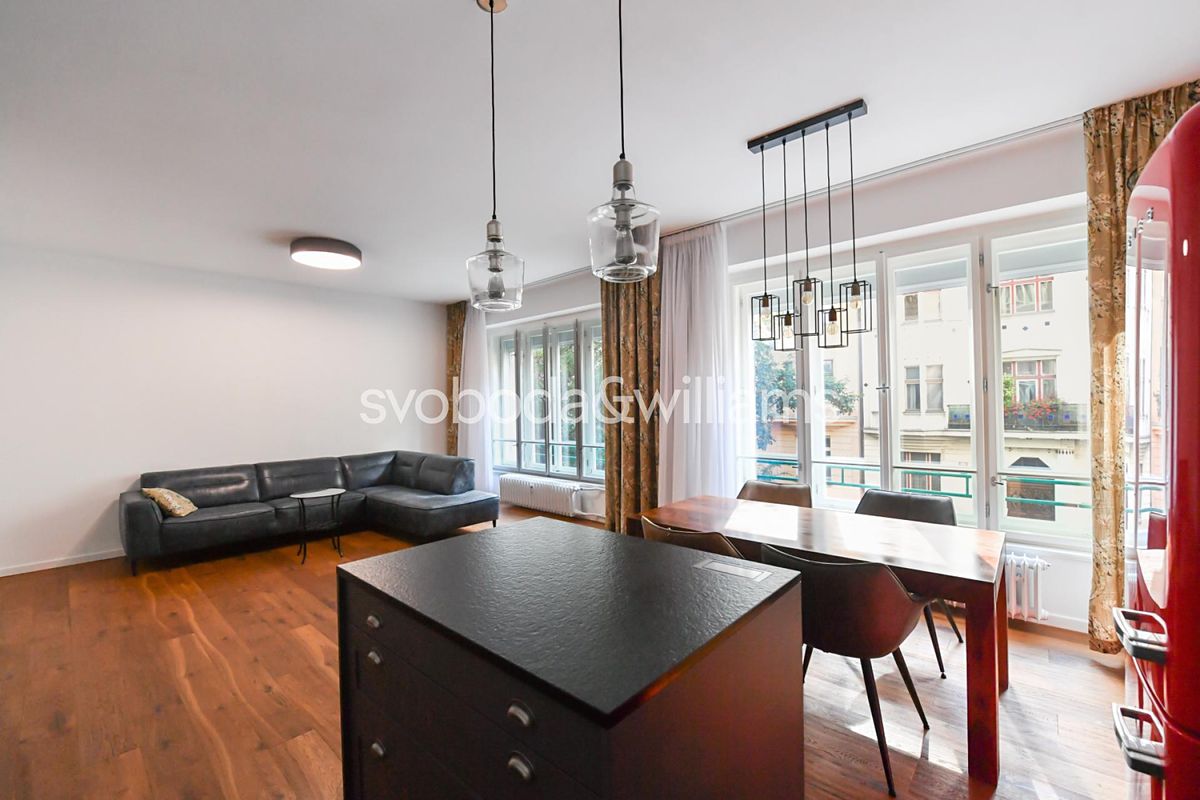Pronájem bytu 4+kk 135 m² – fotografie 3