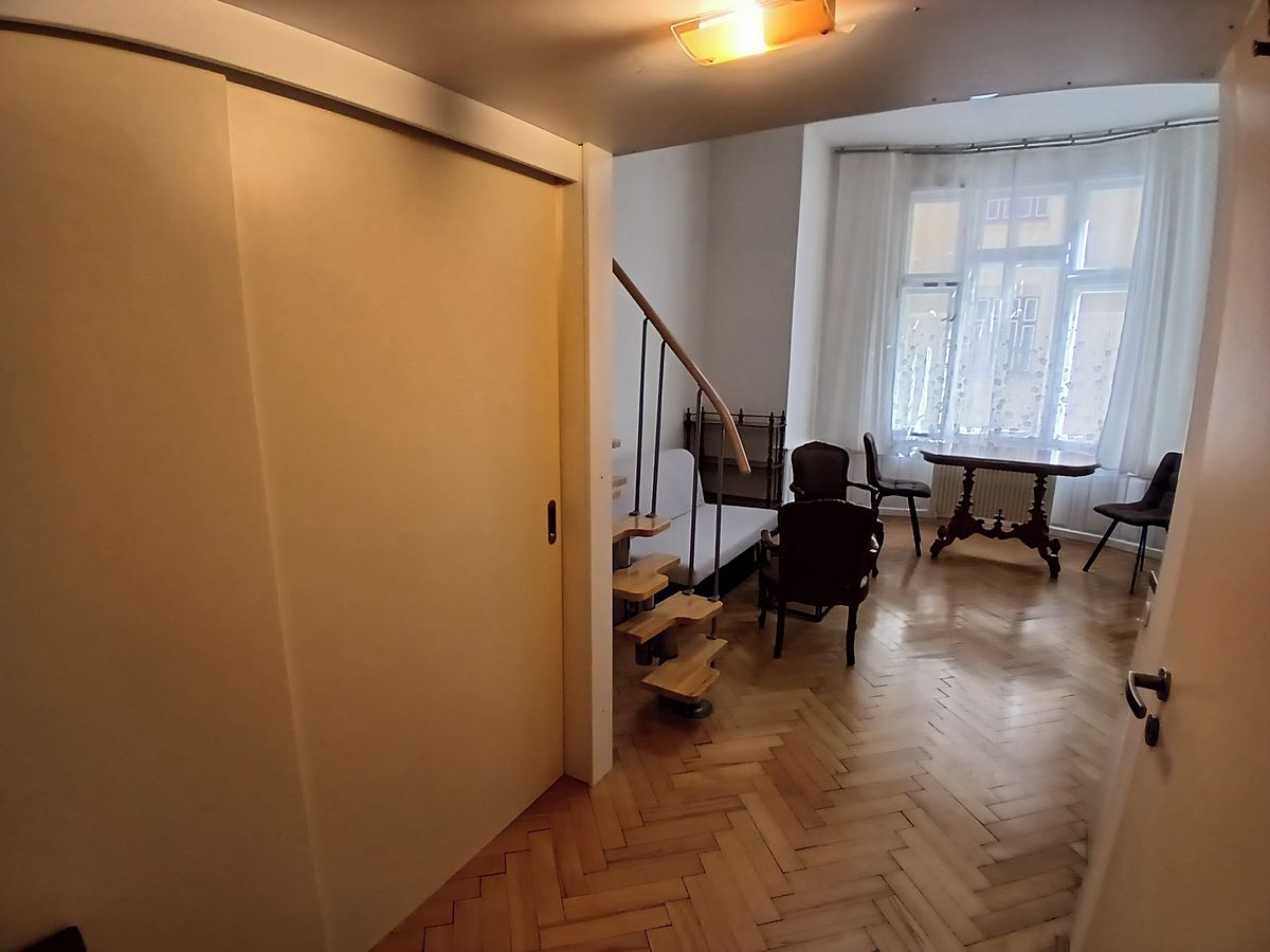 Pronájem bytu 1+kk 30 m² – fotografie 5