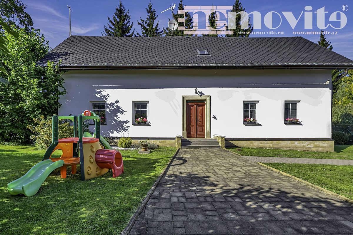 Prodej rodinného domu 140 m², pozemek 825 m²