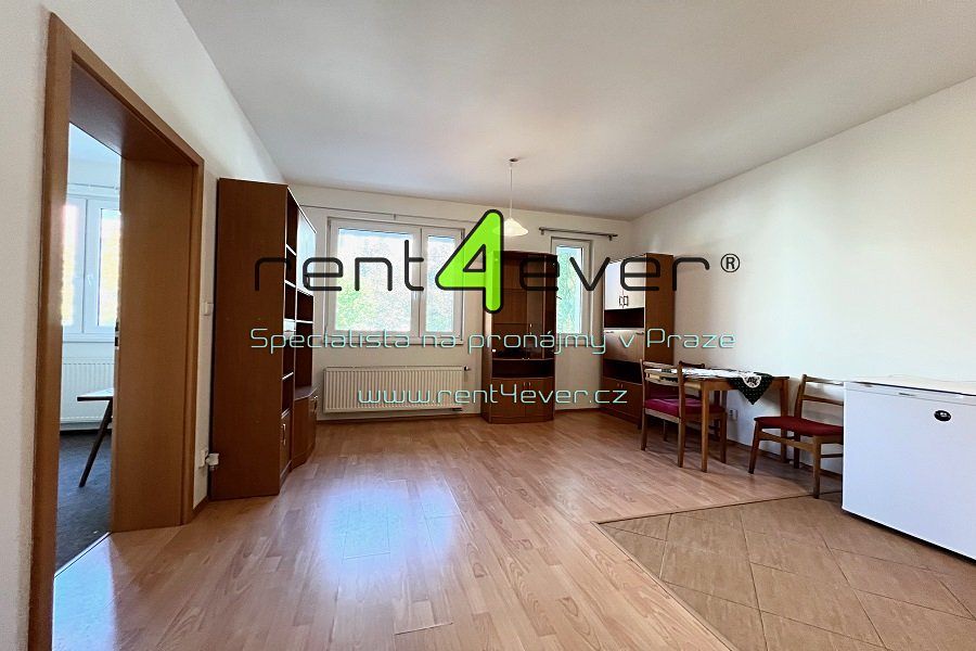 Pronájem bytu 2+kk 42 m² – fotografie 4