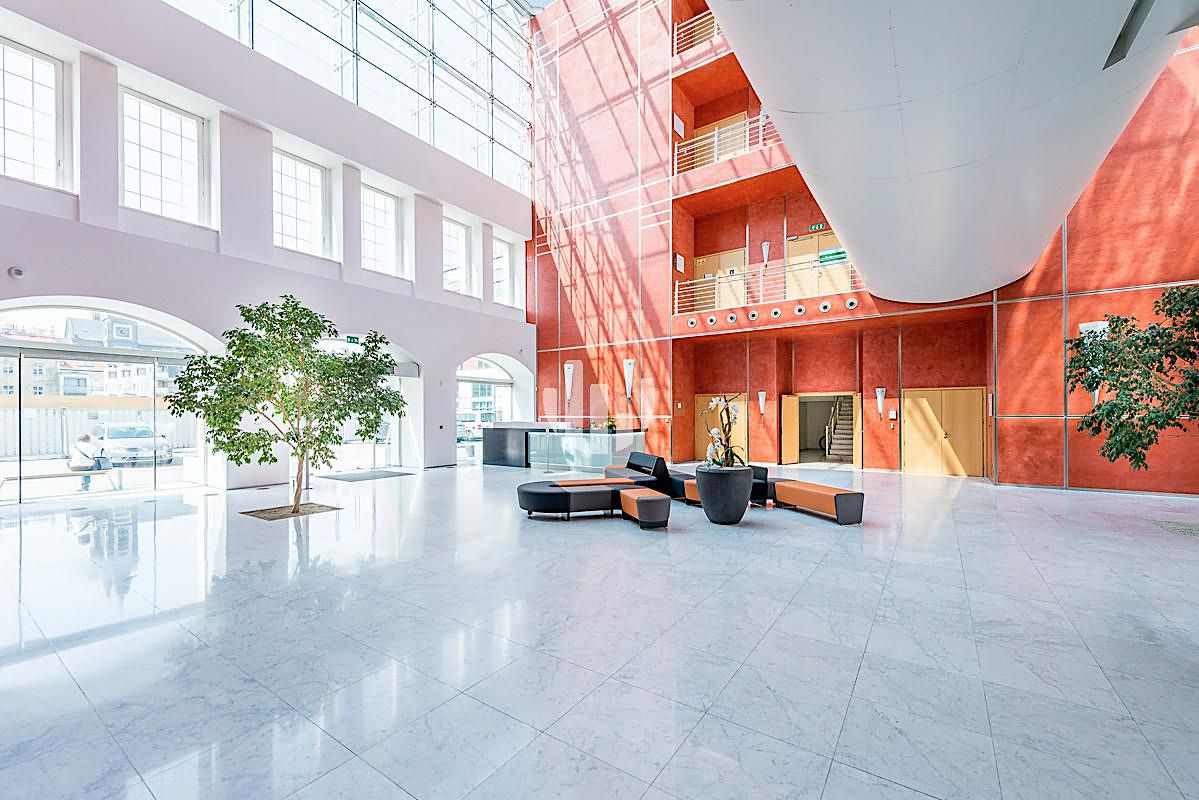Pronájem kanceláře 416 m² – fotografie 2