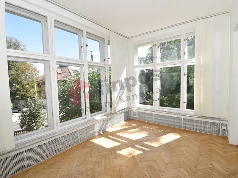 Pronájem kanceláře 136 m², Praha – náhled fotky 1