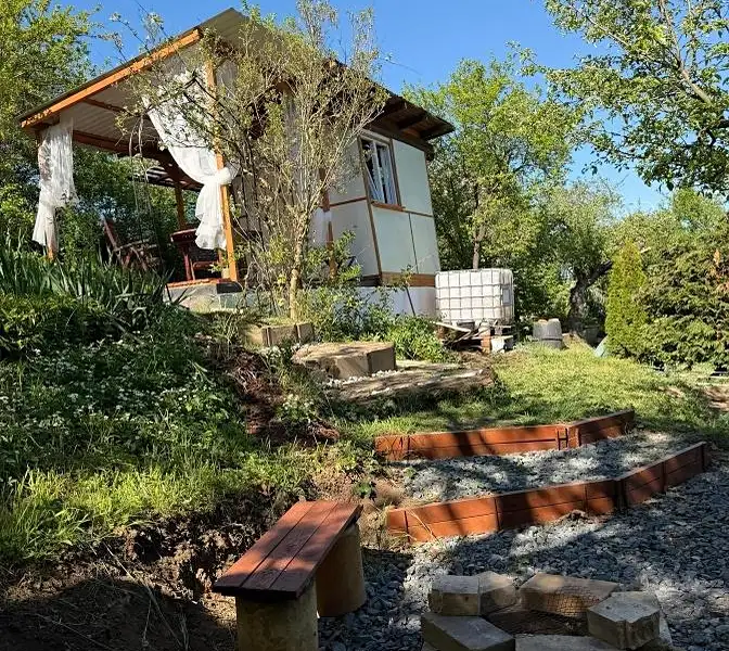 Prodej chaty 9 m², pozemek 344 m², Praha – náhled fotky 1