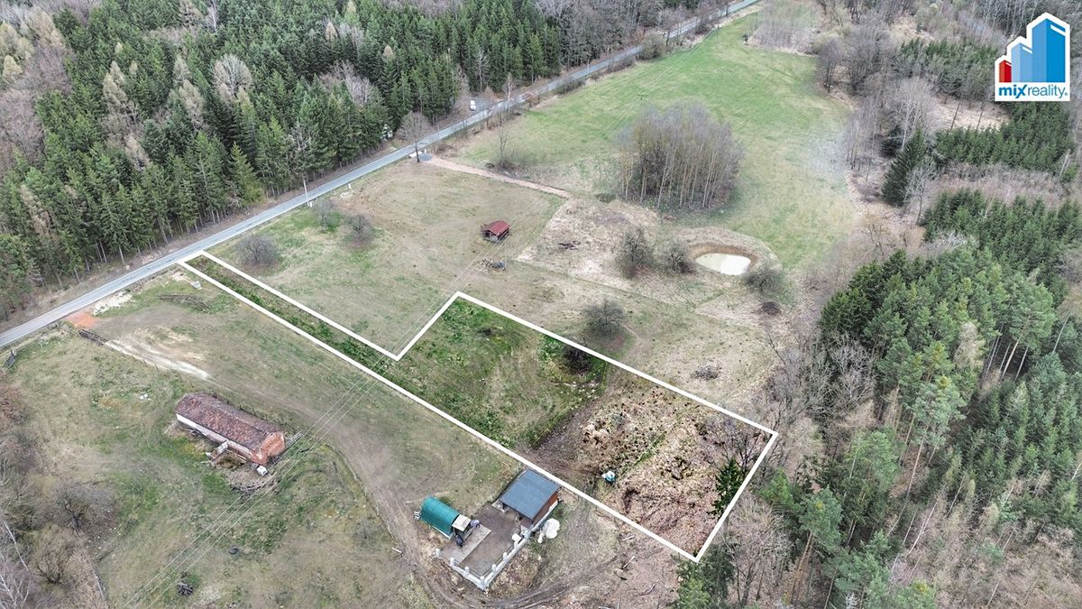 Prodej stavebního pozemku 2036 m² – fotografie 3