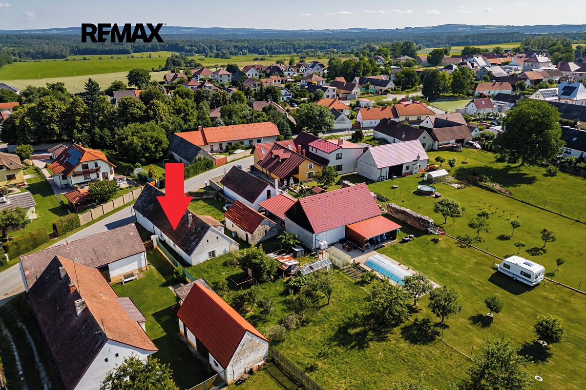 Prodej rodinného domu 76 m², pozemek 1355 m²