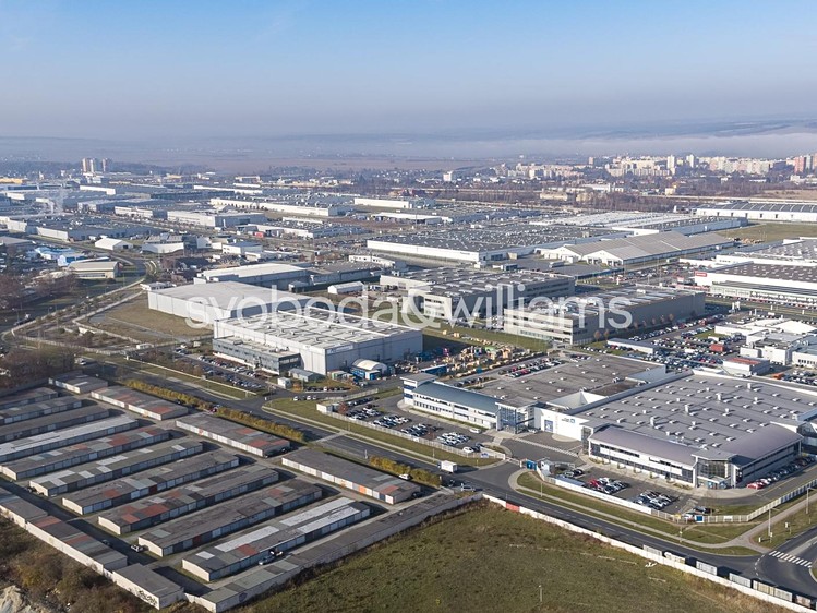 Комерційне приміщення в оренду, 1 067 м² (17 з 23)