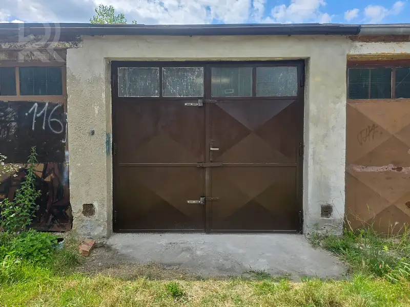 Prodej garáže 19 m², Praha – náhled fotky 2