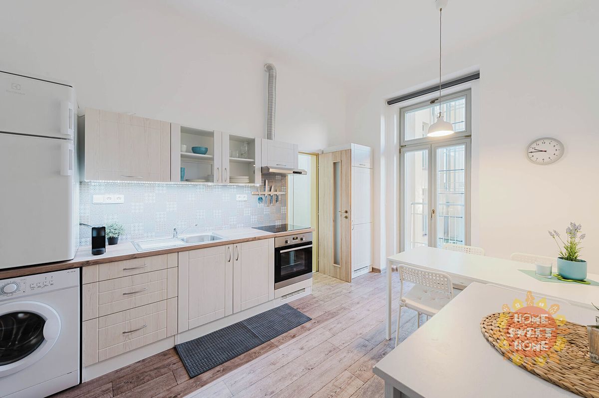 Pronájem bytu 1+1 35 m² – fotografie 2