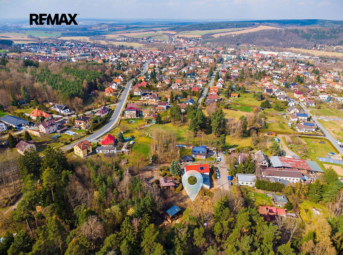 Prodej stavebního pozemku 660 m² – fotografie 3