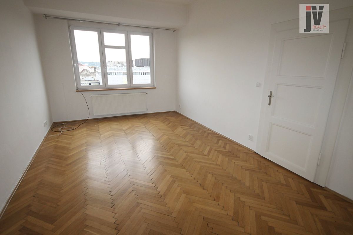 Pronájem bytu 2+1 65 m² – fotografie 4