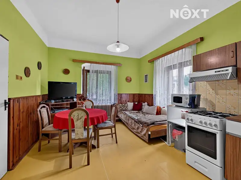 Prodej rodinného domu 200 m², pozemek 494 m², Kožlany – náhled fotky 3