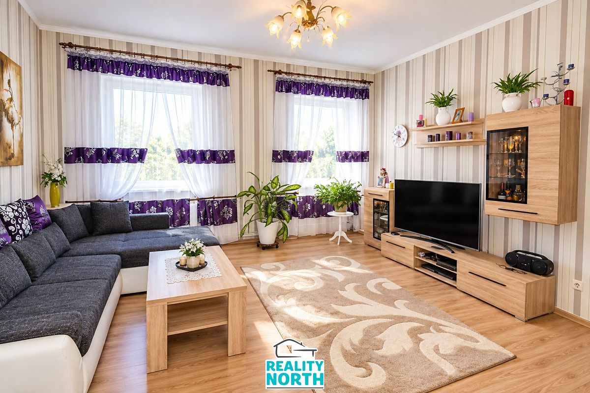 Prodej rodinného domu 450 m², pozemek 623 m² – fotografie 2