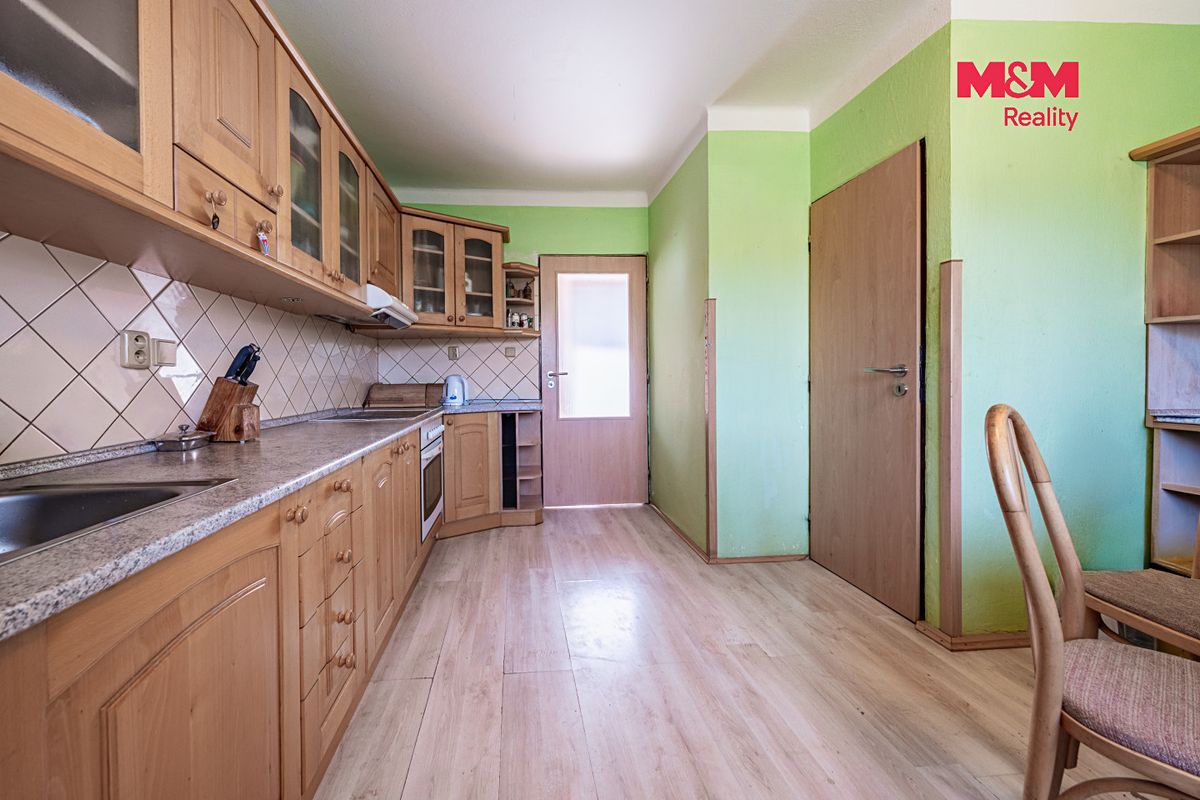 Prodej rodinného domu 235 m², pozemek 3066 m² – fotografie 5