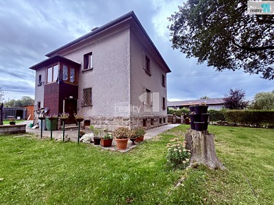 Prodej  vily 240 m², pozemek 3 645 m²