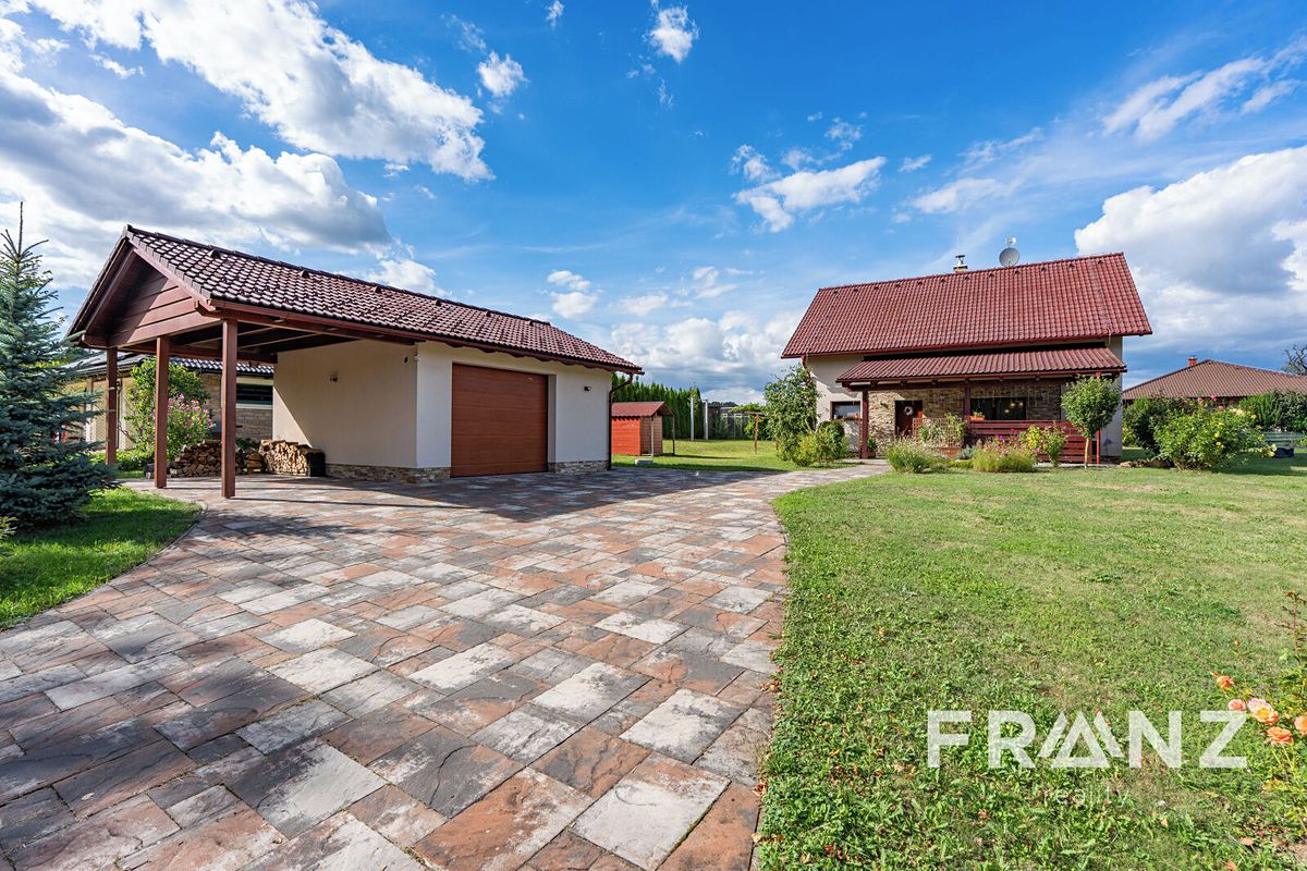Prodej rodinného domu 137 m², pozemek 1762 m²