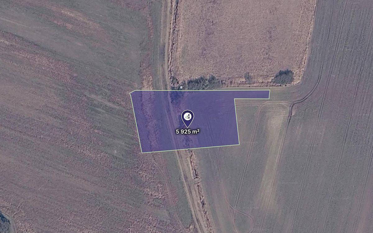 Prodej pole 5925 m²