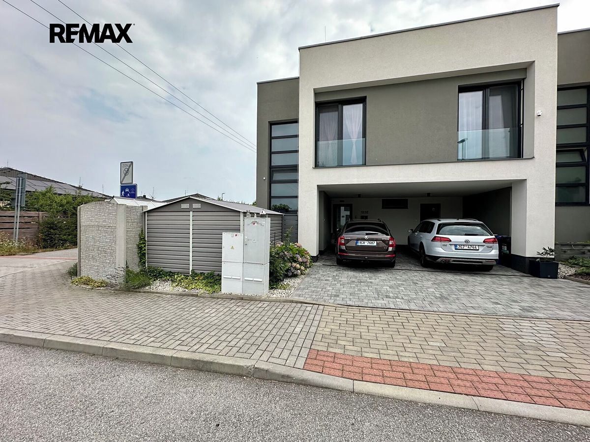 Prodej rodinného domu 148 m², pozemek 393 m² – fotografie 3