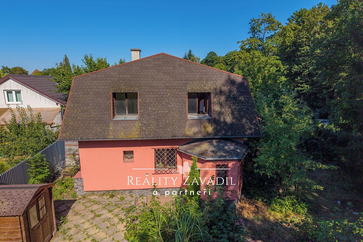 Prodej rodinného domu 108 m², pozemek 420 m² – fotografie 2