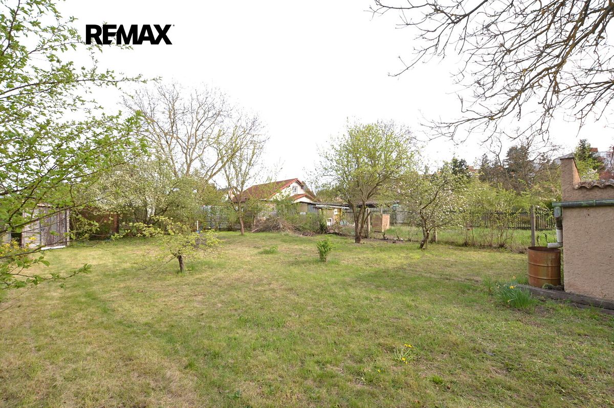 Prodej stavebního pozemku 586 m² – fotografie 2