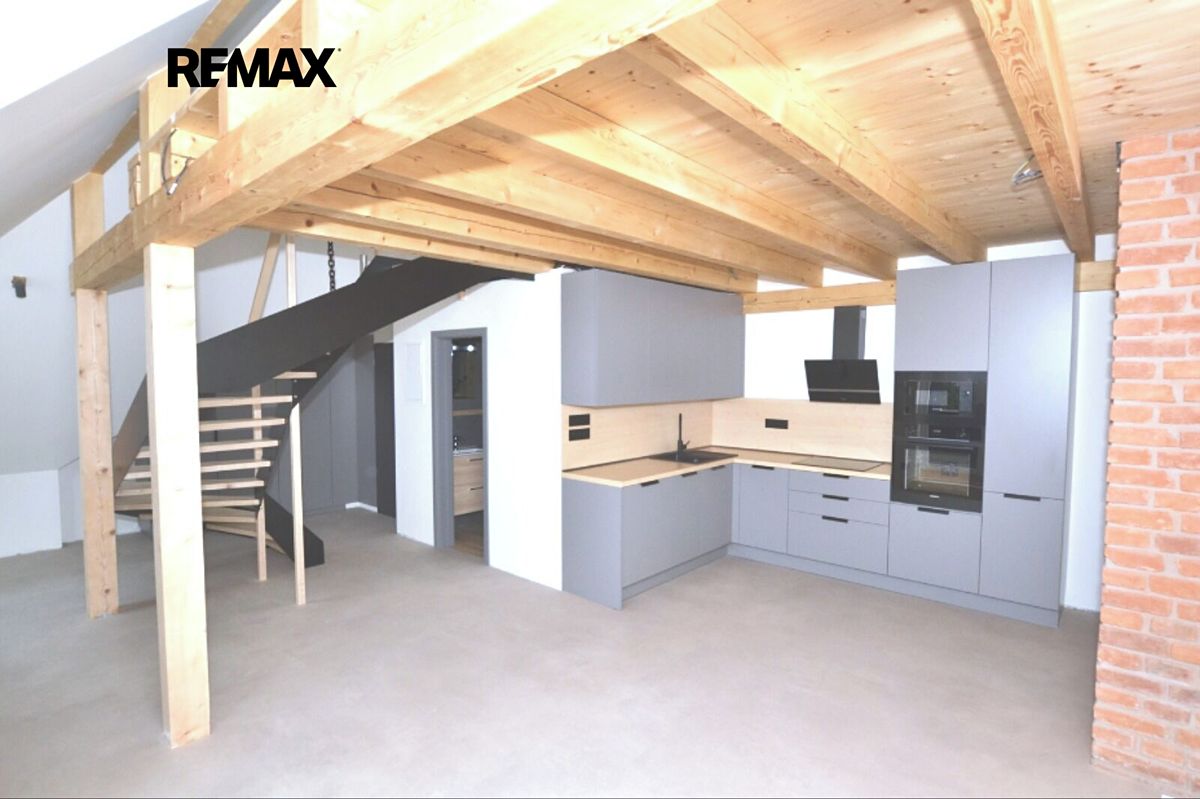 Pronájem bytu atypický 73 m²