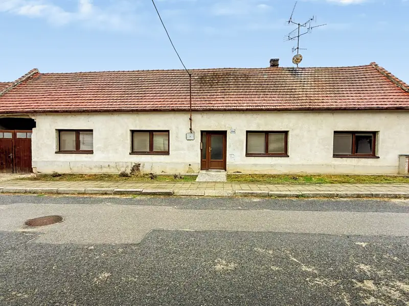 Prodej rodinného domu 195 m², pozemek 528 m², Březí – náhled fotky 1