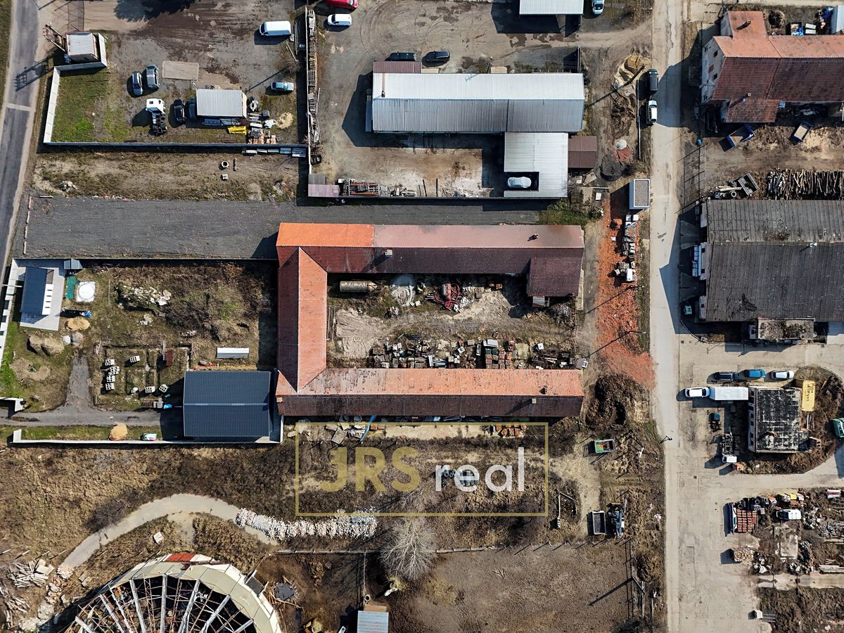 Prodej skladového prostoru 1271 m² – fotografie 2