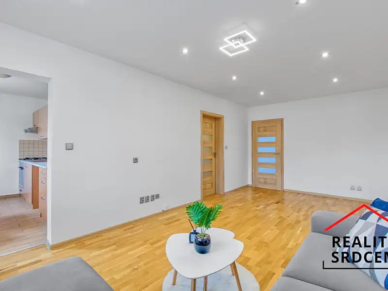 Pronájem bytu 2+1 55 m², Karviná – náhled fotky 3