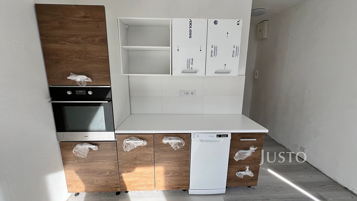 Pronájem bytu 2+kk 38 m² – fotografie 3
