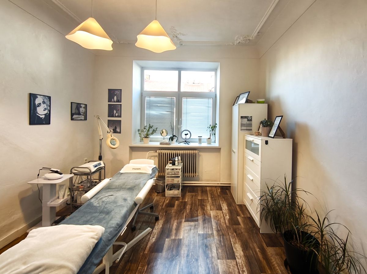 Pronájem komerční nemovitosti 29 m² – fotografie 2