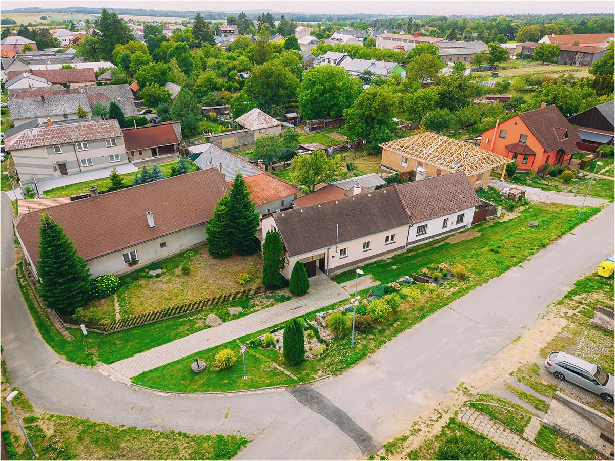 Prodej rodinného domu 180 m², pozemek 194 m² – fotografie 3