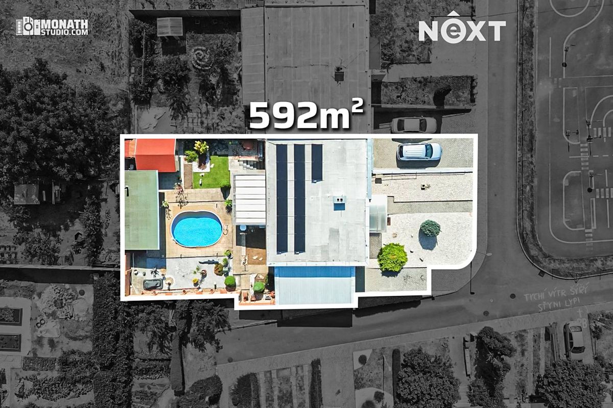 Prodej rodinného domu 196 m², pozemek 592 m² – fotografie 4