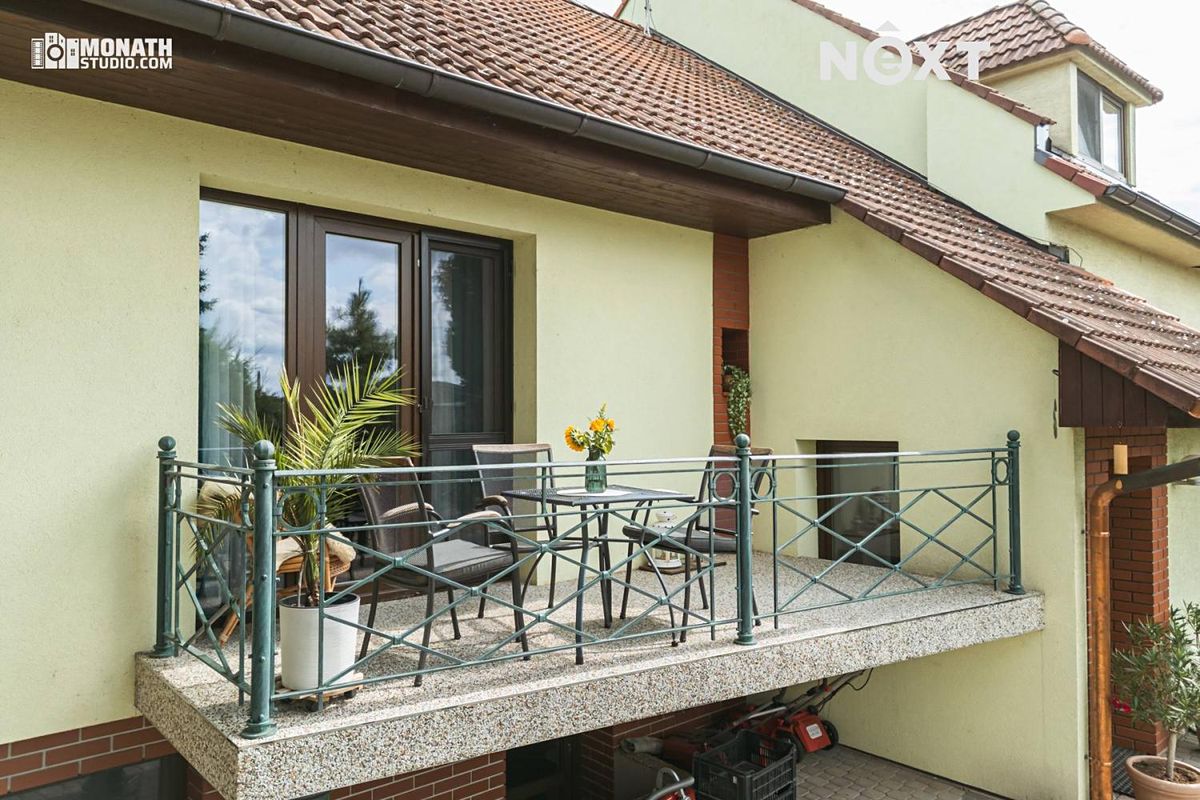 Prodej rodinného domu 200 m², pozemek 503 m² – fotografie 3