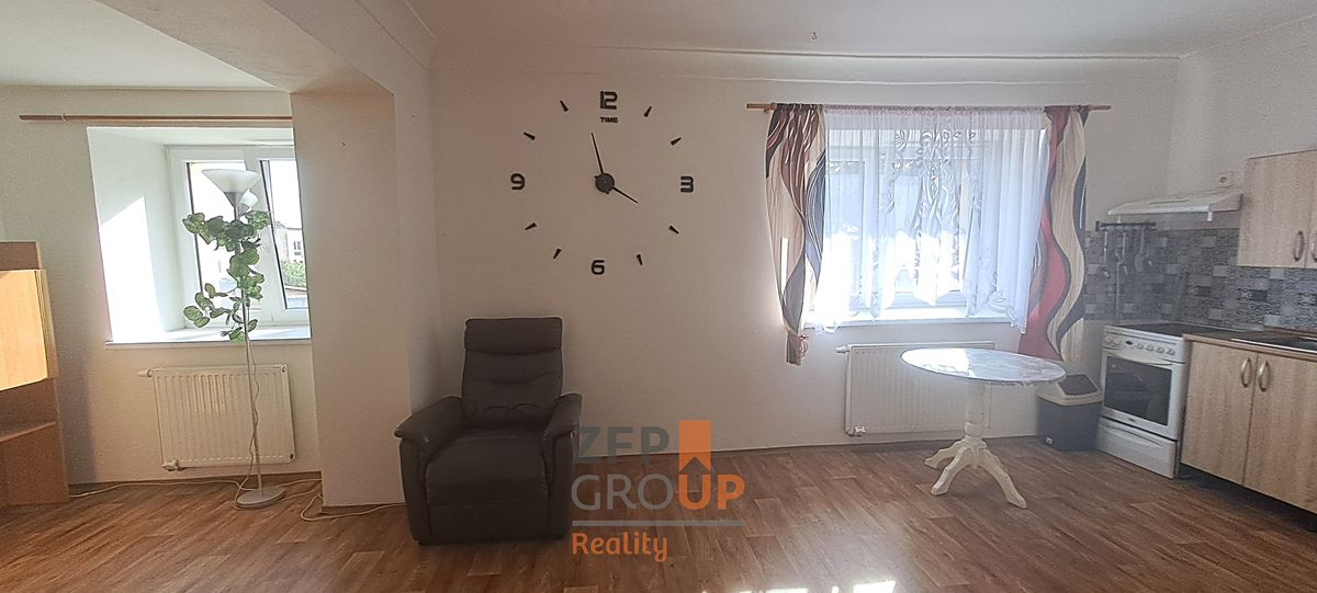 Pronájem bytu 2+kk 54 m² – fotografie 2