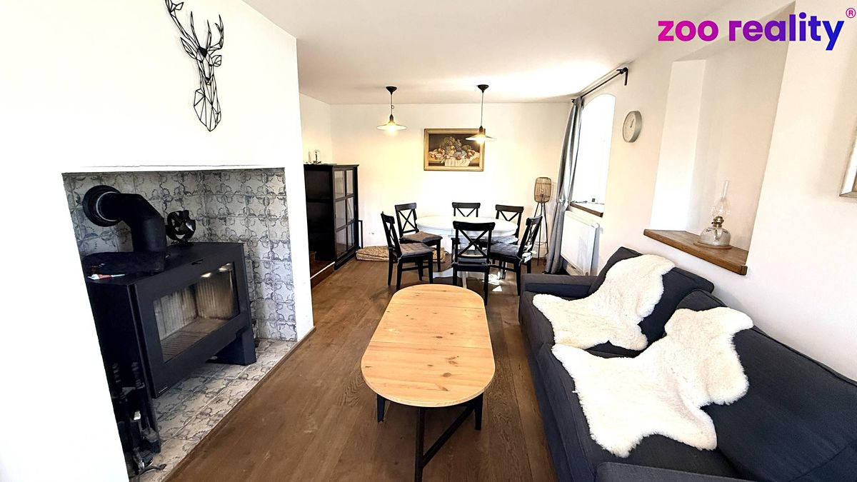 Prodej rodinného domu 105 m², pozemek 759 m² – fotografie 2