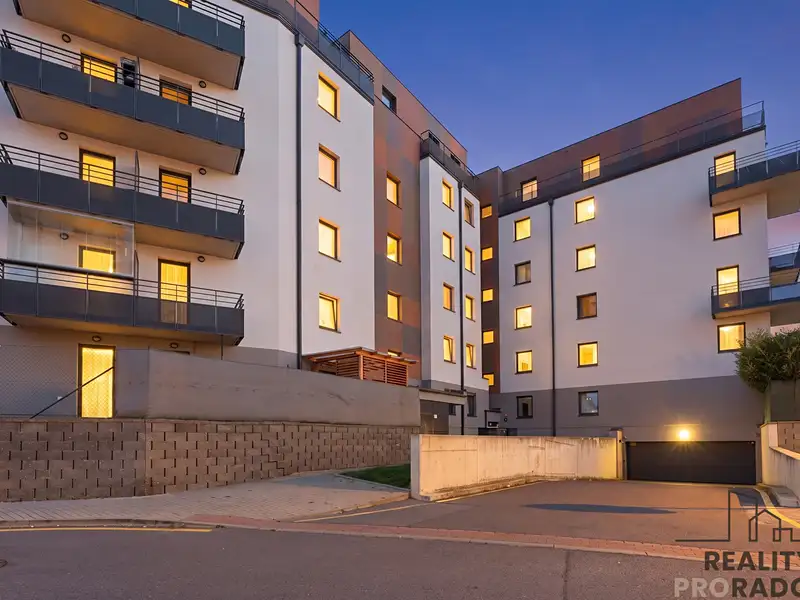 Pronájem bytu 1+kk 39 m²