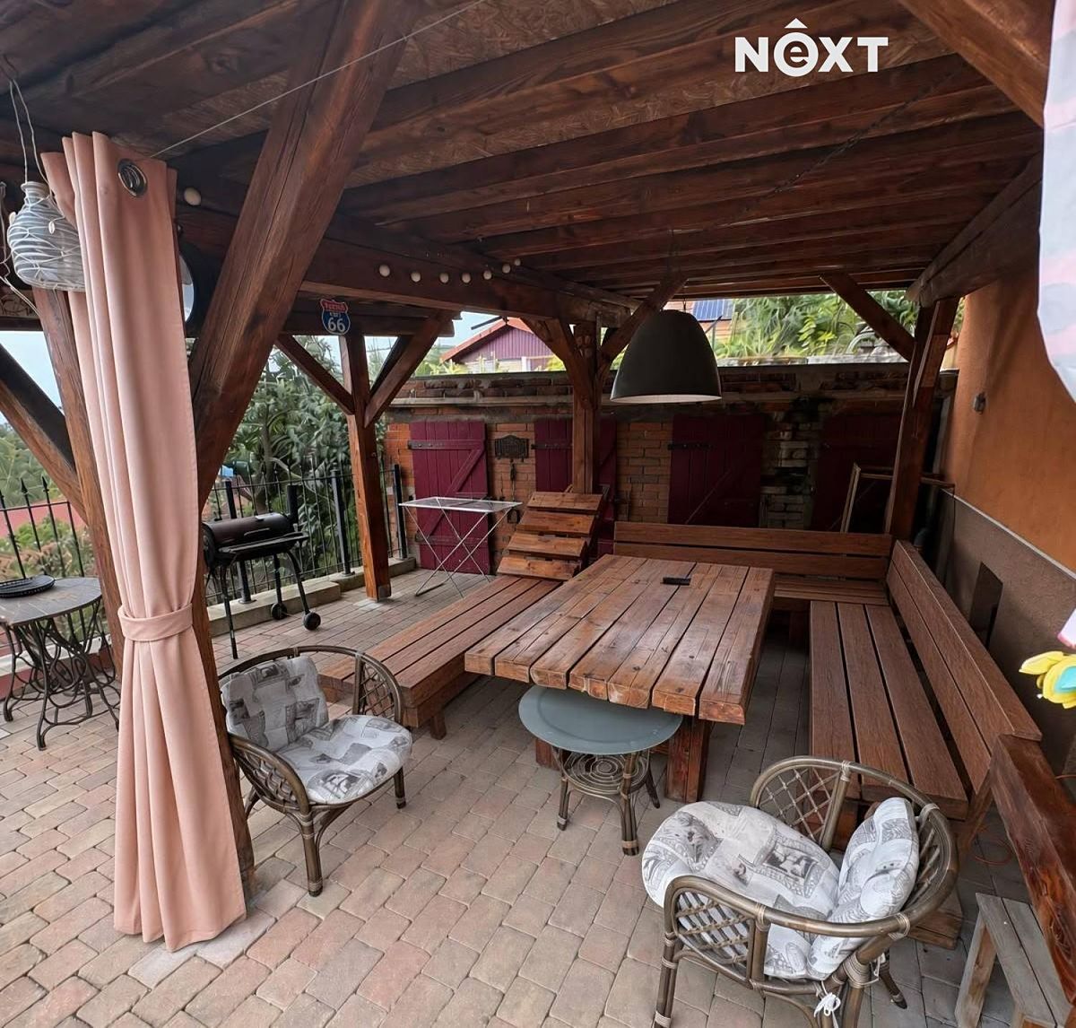 Prodej rodinného domu 226 m², pozemek 528 m² – fotografie 4