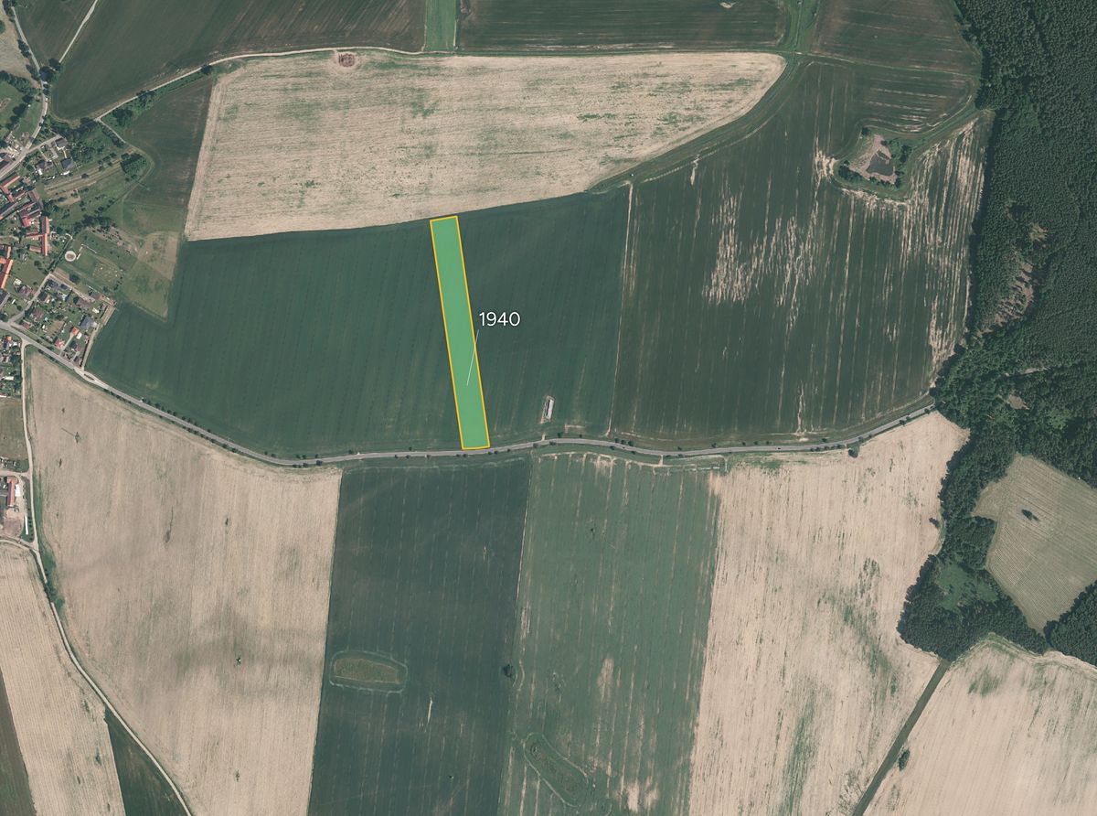 Prodej pole 16055 m², Zvěrotice – fotka 1 z 3
