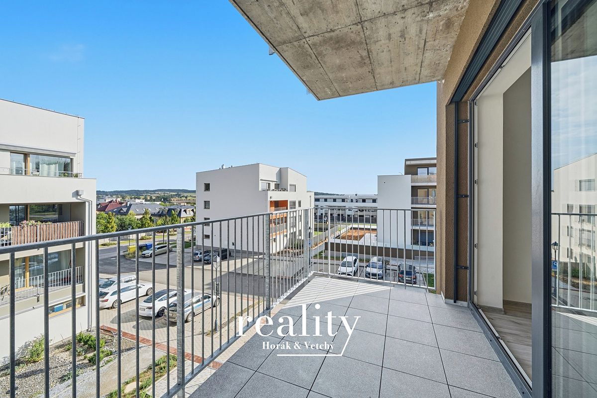 Pronájem bytu 2+kk 51 m² – fotografie 3