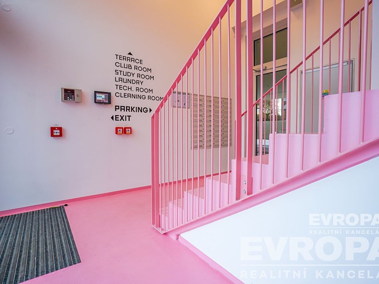 Pronájem bytu 2+1, 44 m² (8 z 8)