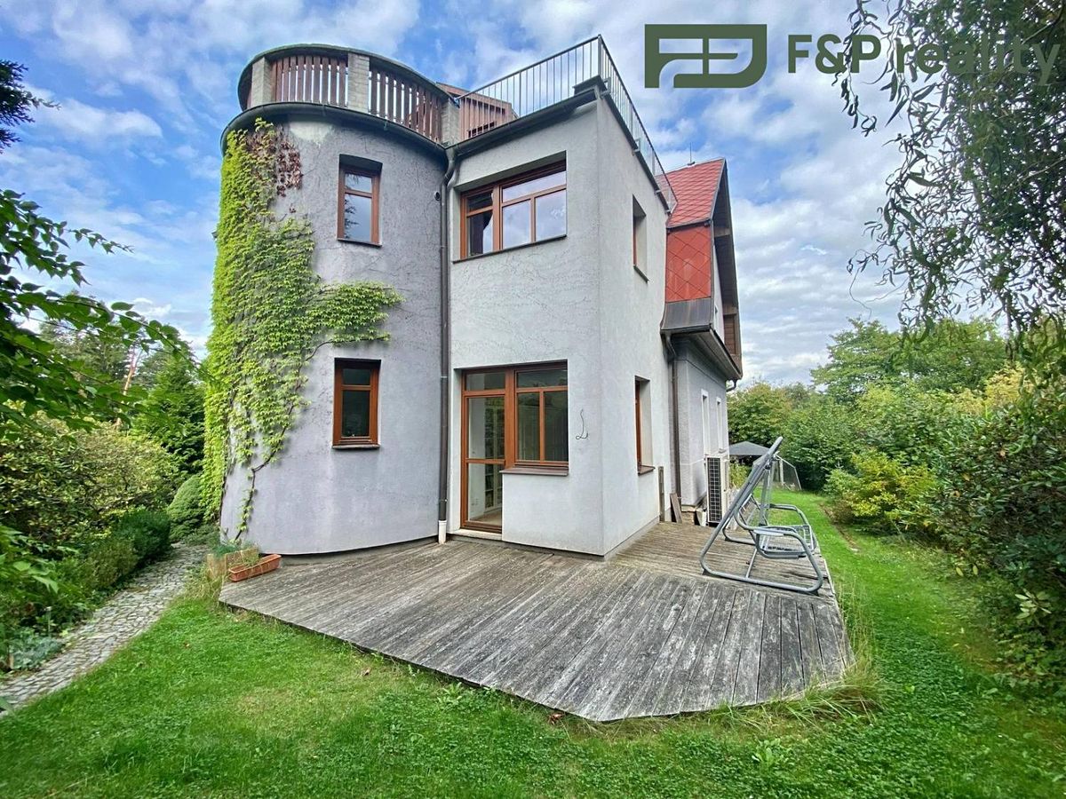 Pronájem bytu 4+1 103 m² – fotografie 2