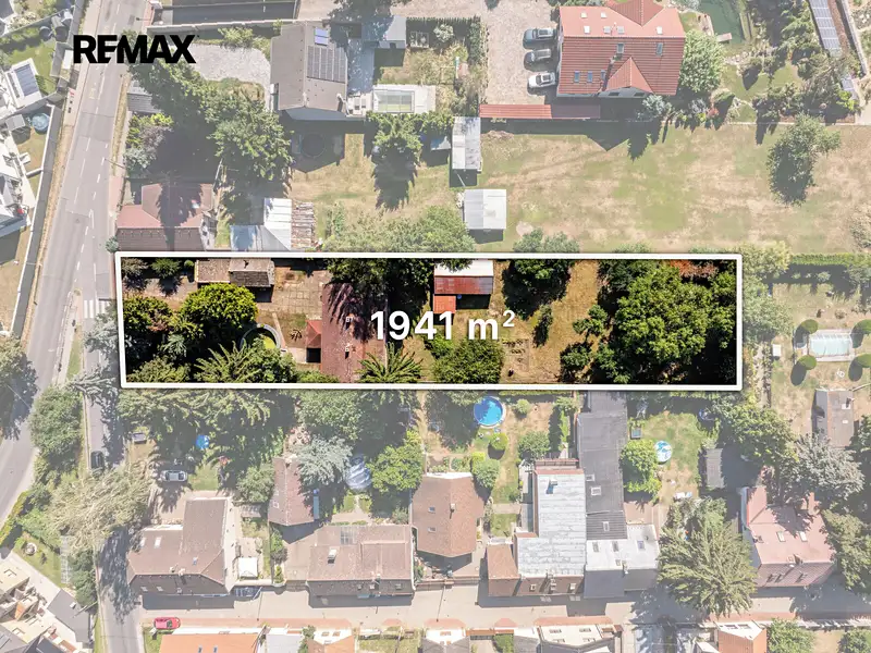 Prodej stavebního pozemku 1941 m², Praha – náhled fotky 3