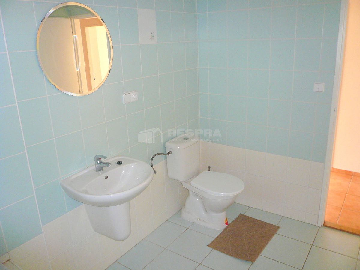 Pronájem bytu 2+1 70 m² – fotografie 3